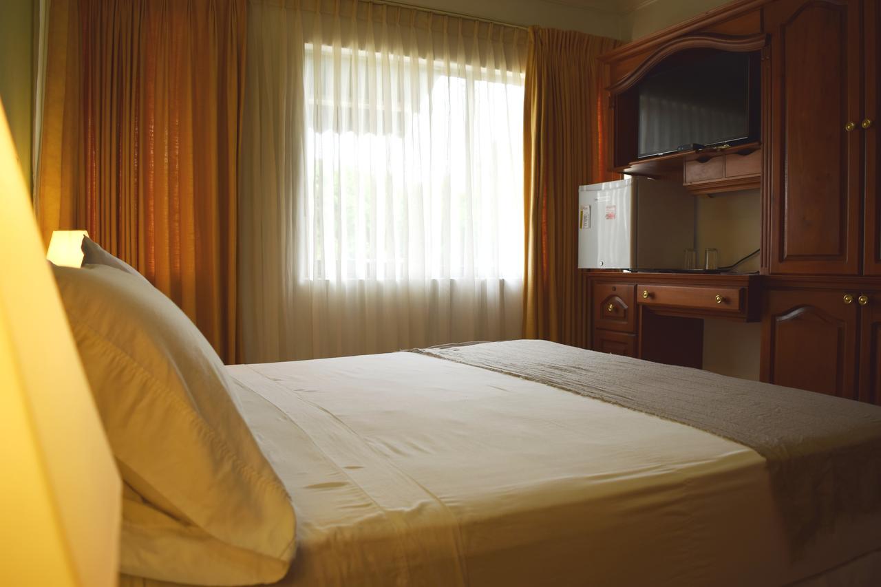 Casa Bella Suites กาลี ภายนอก รูปภาพ